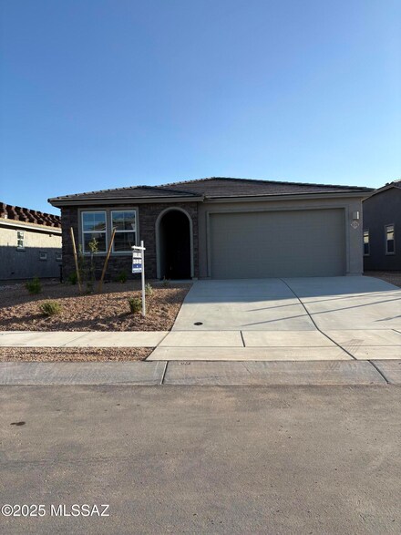 8524 S Placita Reata, Vail, AZ 85641