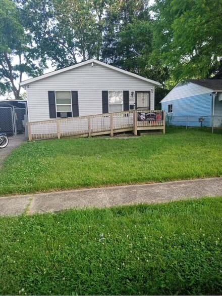 1321 Southfield Dr S, Columbus, OH 43207