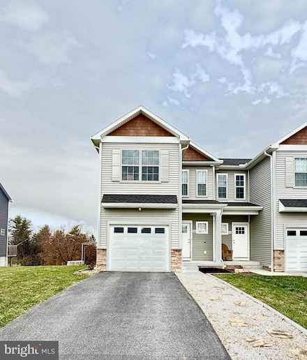 76 Skyview Cir, Hanover, PA 17331