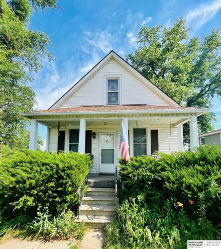 3548 Harrison St, Omaha, NE 68147