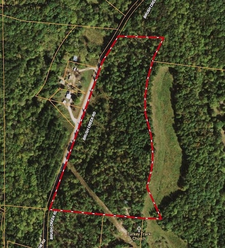 646 Brush Creek Rd, Lawrenceburg, TN 38464