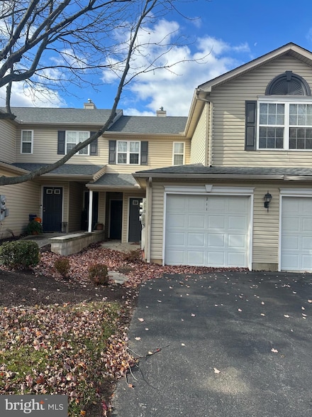211 Sparrow Rd, Hummelstown, PA 17036