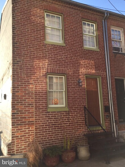 428 S Dallas St, Baltimore, MD 21231