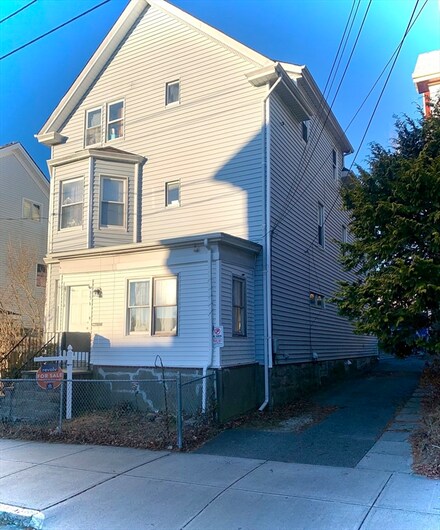 356 Linden St, Fall River, MA 02720