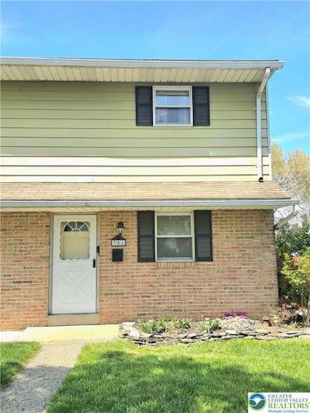 306 Edward Ln, Catasauqua, PA 18032