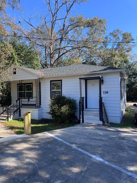 739 California St, Tallahassee, FL 32304