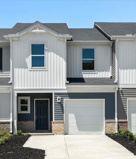 112 Arrow Ct, Greer, SC 29651