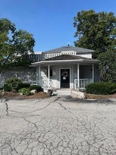 21445 Gumina Rd, Brookfield, WI 53072