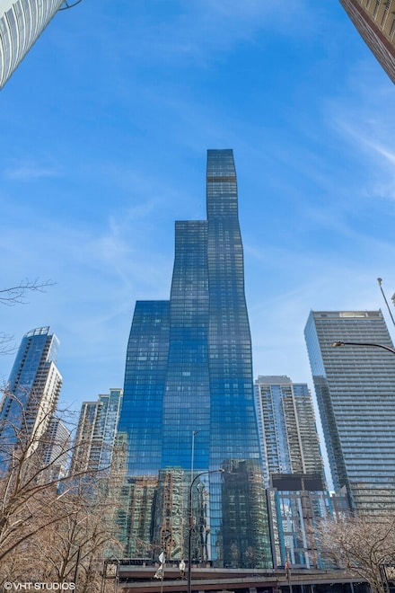 363 E Wacker Dr Unit 3203, Chicago, IL 60601