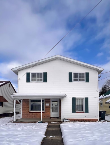 105 E Pollock St, Paden City, WV 26159