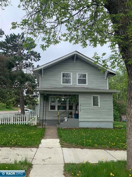 117 17th St, Cloquet, MN 55720