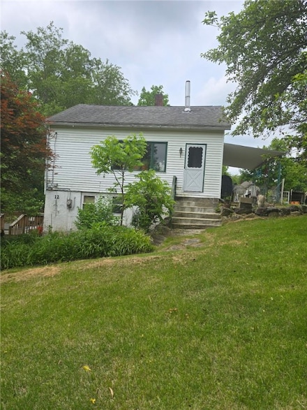 12 Lake Ct, Ashaway, RI 02804