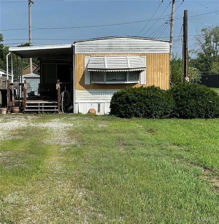 1933 N Charles St, Belleville, IL 62221