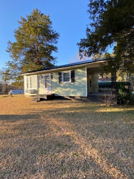 131 Lemuel Bullock Rd, Warrenton, NC 27589