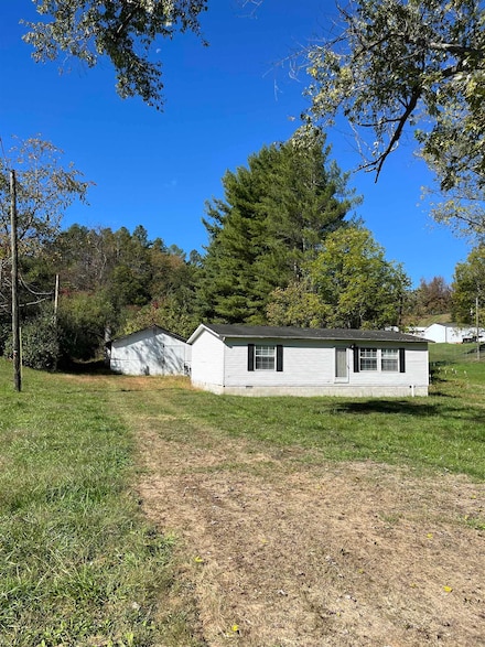 1337 Four Mile Rd, Rush, KY 41168