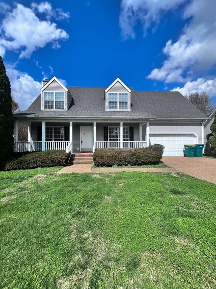 2581 Douglas Ln, Thompsons Station, TN 37179