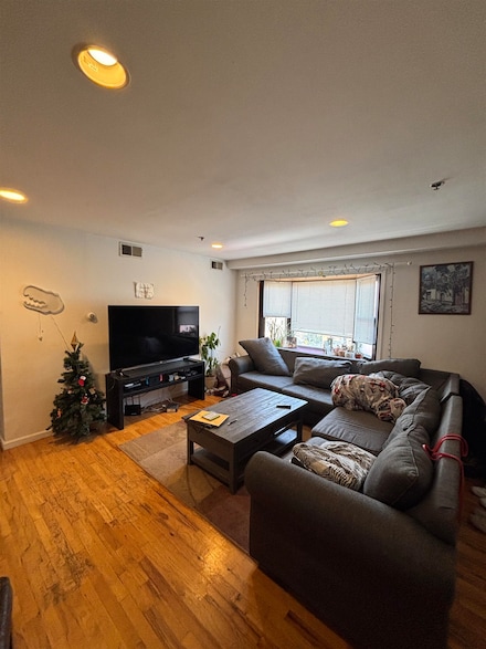 401 1st St Unit 6, Hoboken, NJ 07030