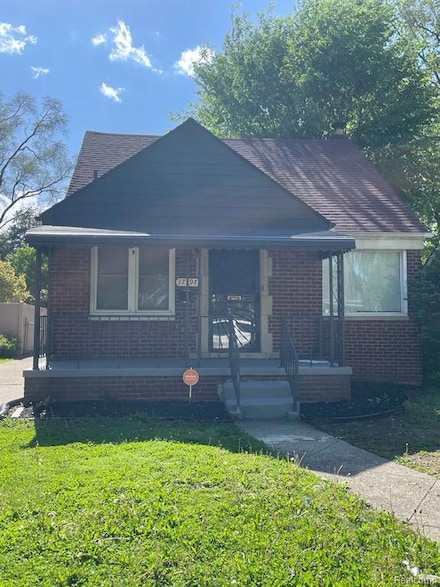 17197 Warwick St, Detroit, MI 48219