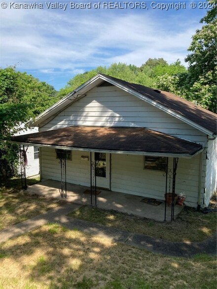 437 Baird Dr, Charleston, WV 25302
