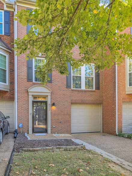 612 Huffine Manor Cir, Franklin, TN 37067