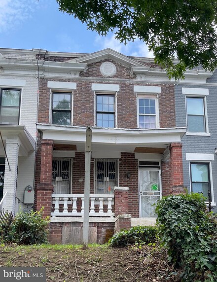 322 15th St NE, Washington, DC 20002