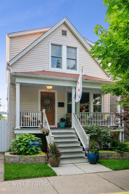 2468 W Hutchinson St, Chicago, IL 60618