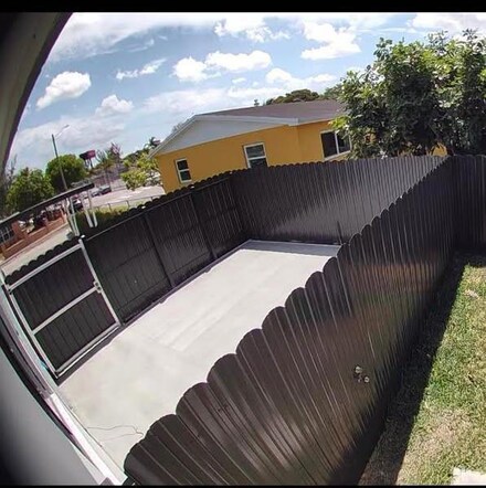 1275 NW 188th St, Miami, FL 33169
