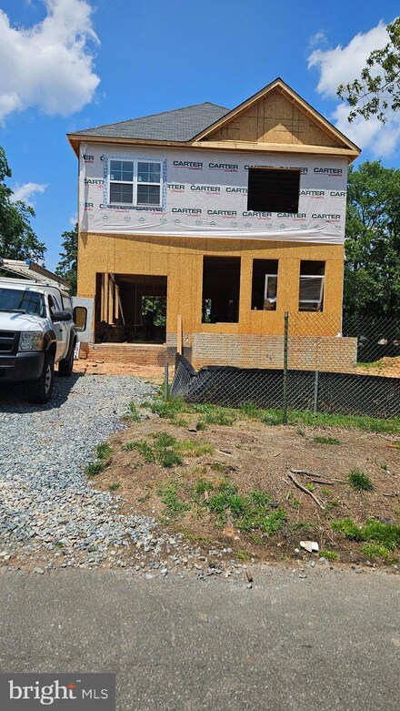 9208 4th St, Seabrook, MD 20706