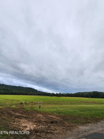 126 River Ridge Dr, Dunlap, TN 37327