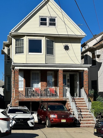 181 Avenue C Unit 2, Bayonne, NJ 07002