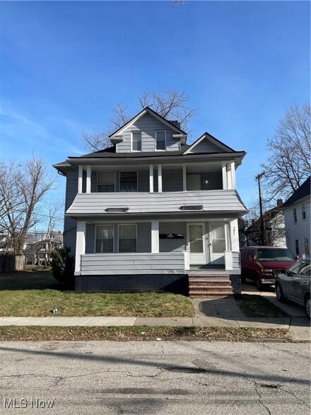 397 E 148th St, Cleveland, OH 44110