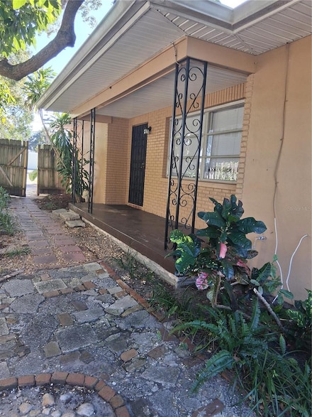 710 4th Ave NW, Largo, FL 33770