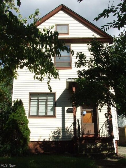 331 Julien Ave, Akron, OH 44310