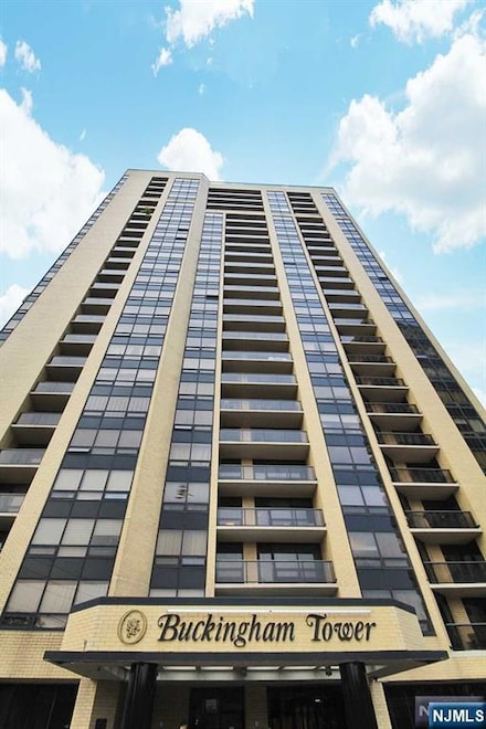 800 Palisade Ave Unit 1207, Fort Lee, NJ 07024