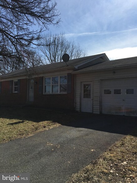 6713 Willis Ln, Frederick, MD 21702