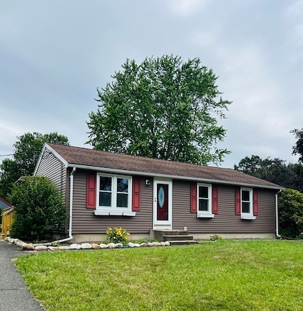 209 Casey Dr, Chicopee, MA 01020