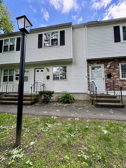 103 Kohanza St Unit E, Danbury, CT 06811