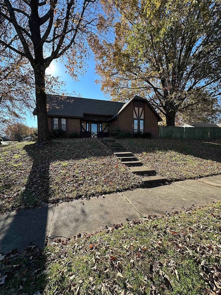 6387 Bent Oak Ln, Memphis, TN 38115