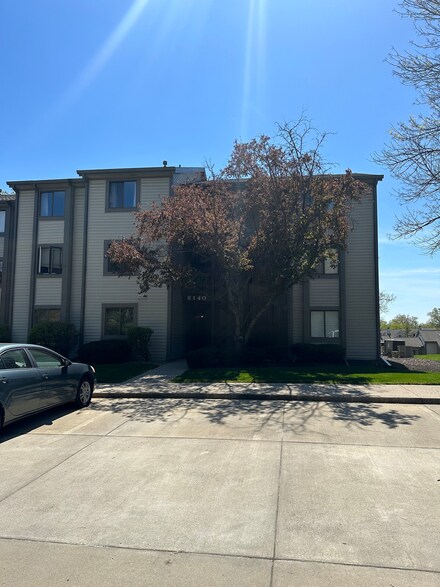 8140 Shorewalk Dr Unit E, Indianapolis, IN 46236