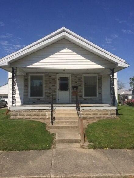 454 Oak St, Tipton, IN 46072