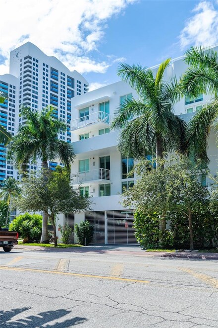 1428 West Ave Unit 202, Miami Beach, FL 33139