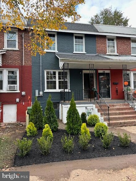 40 W 12th St, Linden, NJ 07036