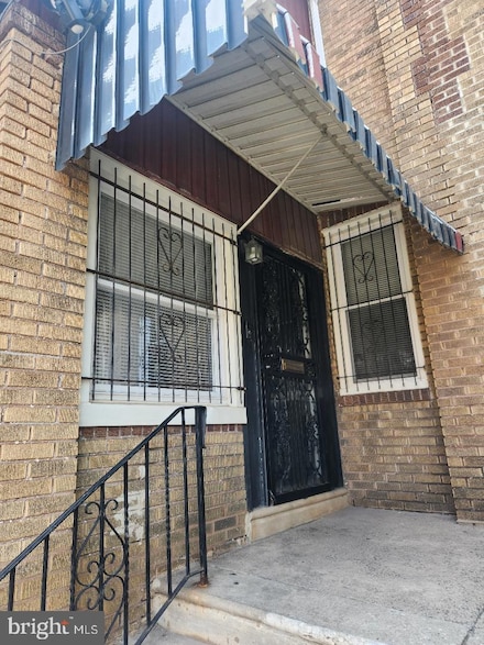 6553 N Smedley St, Philadelphia, PA 19126