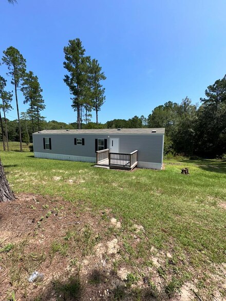 2177 Sand Hill Church Rd, Douglas, GA 31533