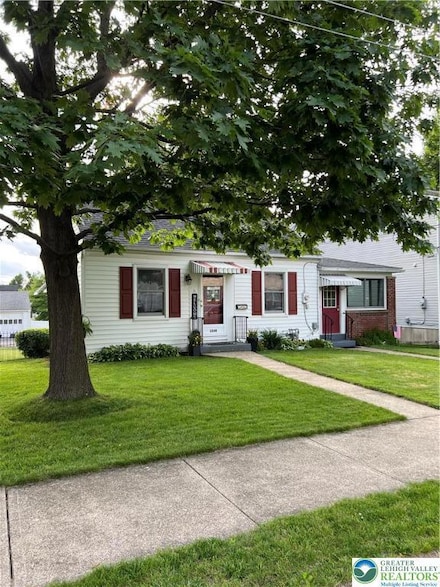 1540 Riegel St, Hellertown, PA 18055