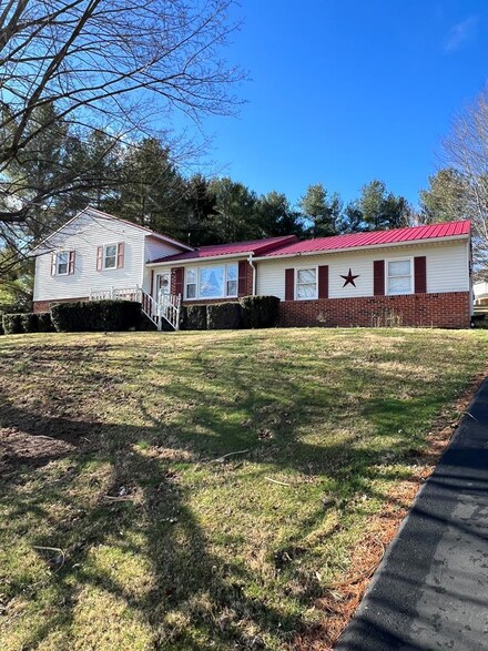 1281 Prosperity Rd, Waverly, OH 45690