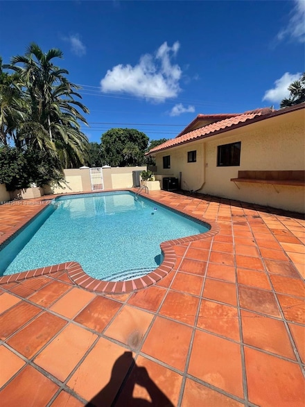 5550 SW 87th Ave, Miami, FL 33165
