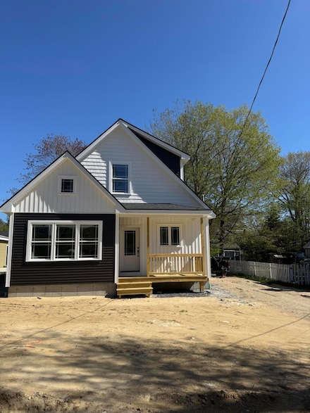 32 Jackson St, Portland, ME 04103