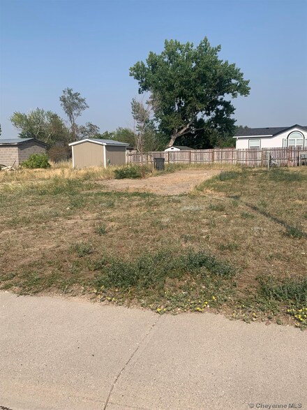 76 24th St, Wheatland, WY 82201