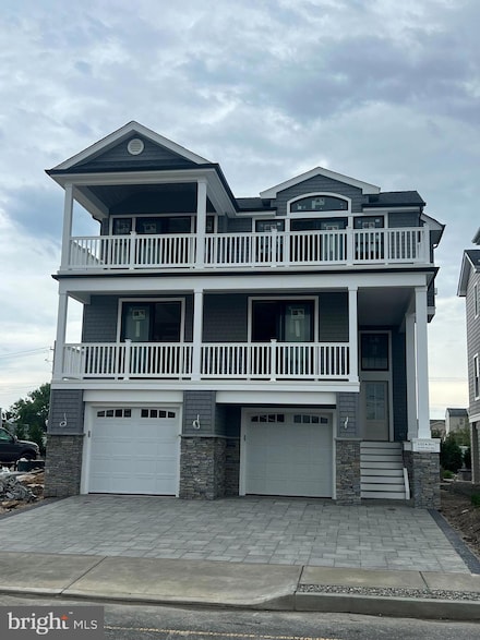 322 N 3rd St, Surf City, NJ 08008